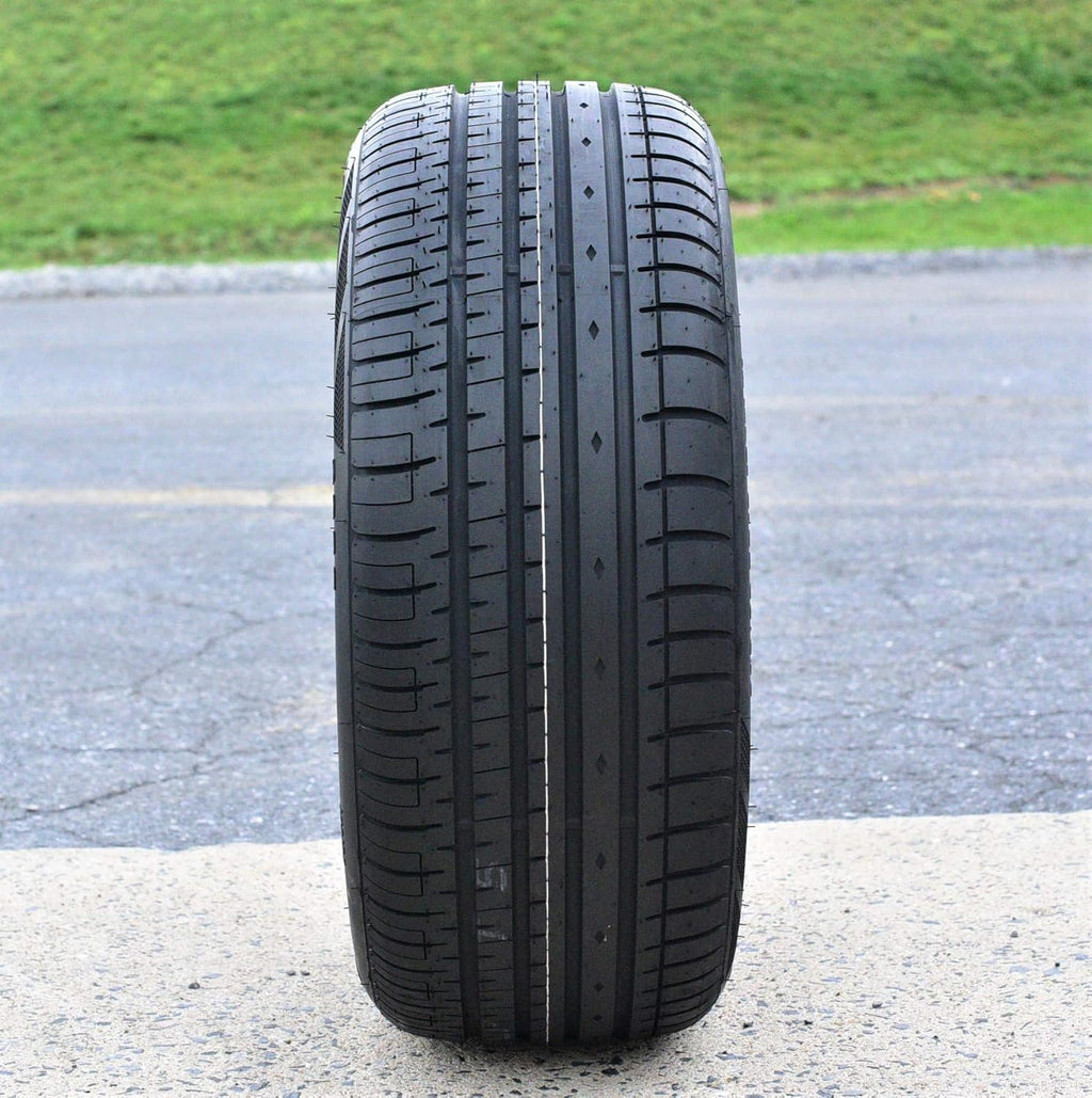 225/45R19 96W Tire X922