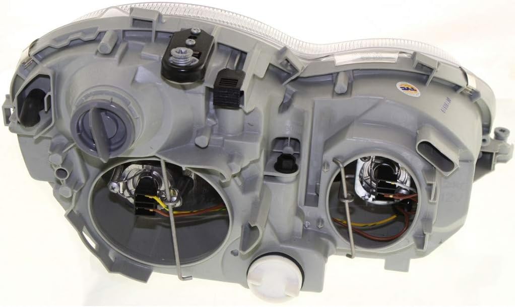 Mercedes-Benz C230 Headlight 2005-2007 Driver Side Halogen A667