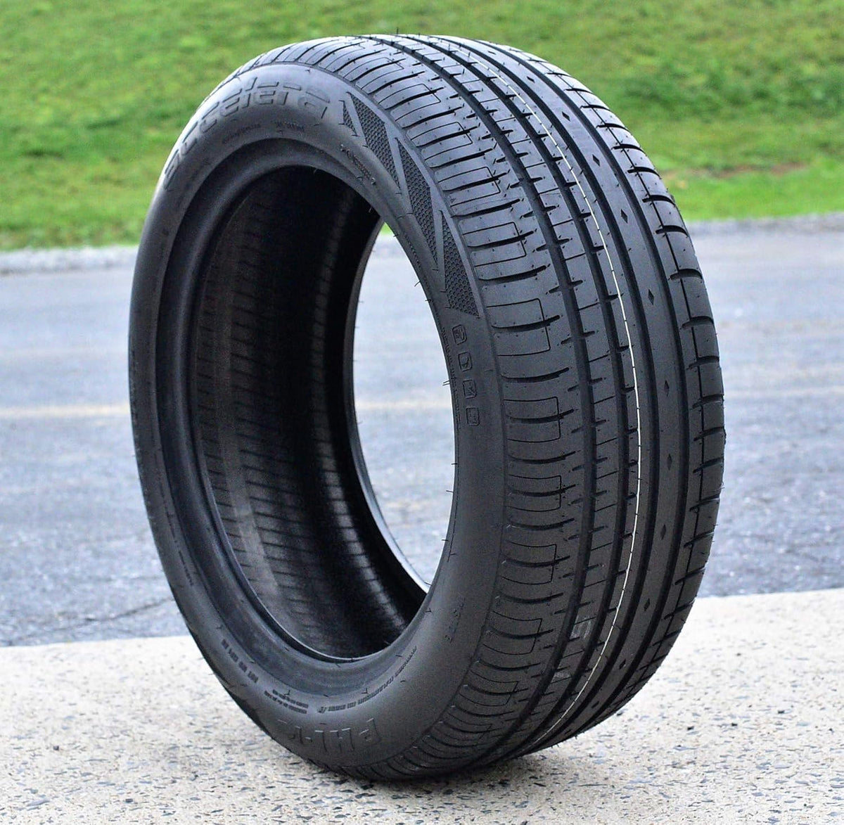 225/45R19 96W Tire X922