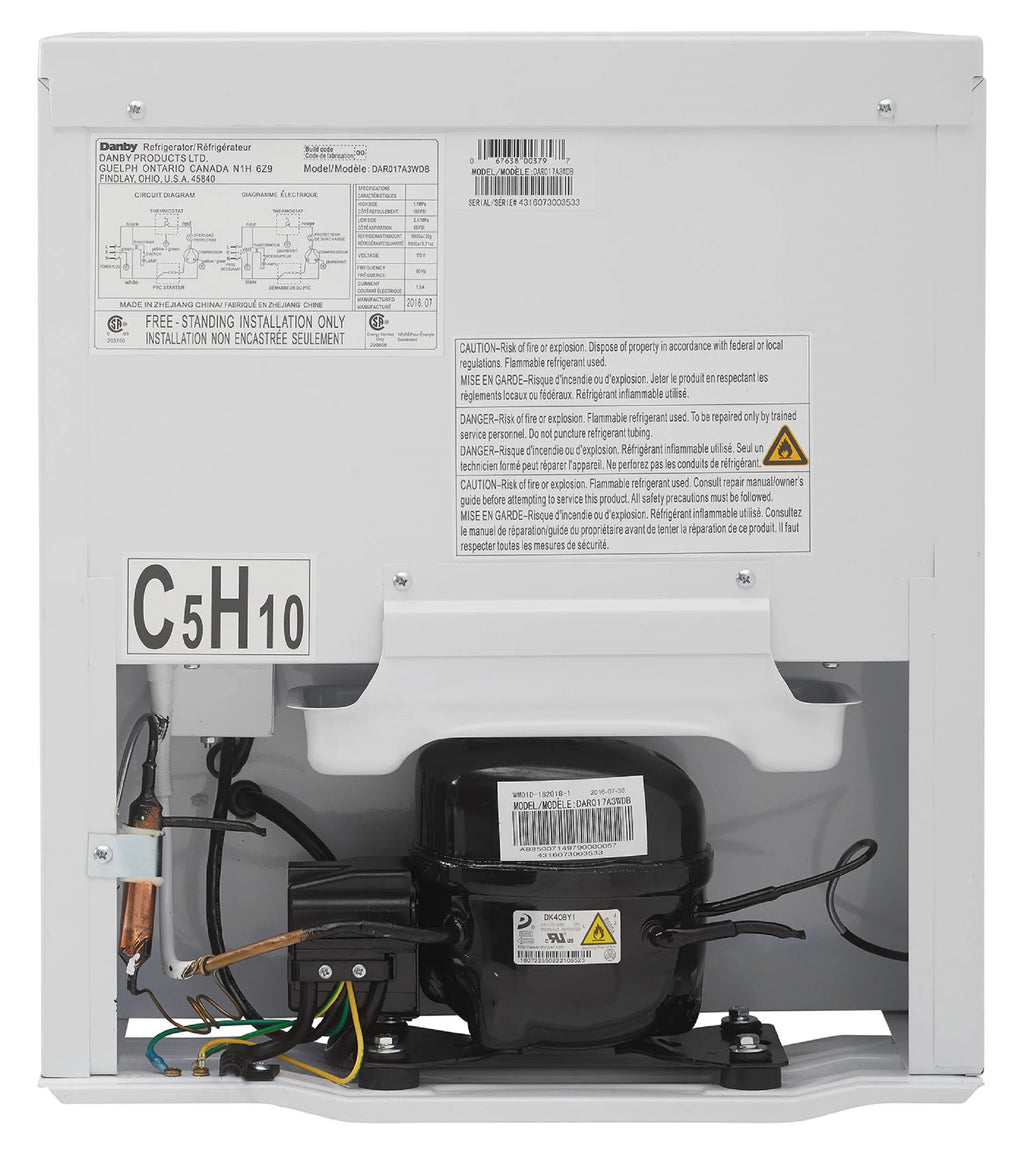 White Compact Refrigerator Q486