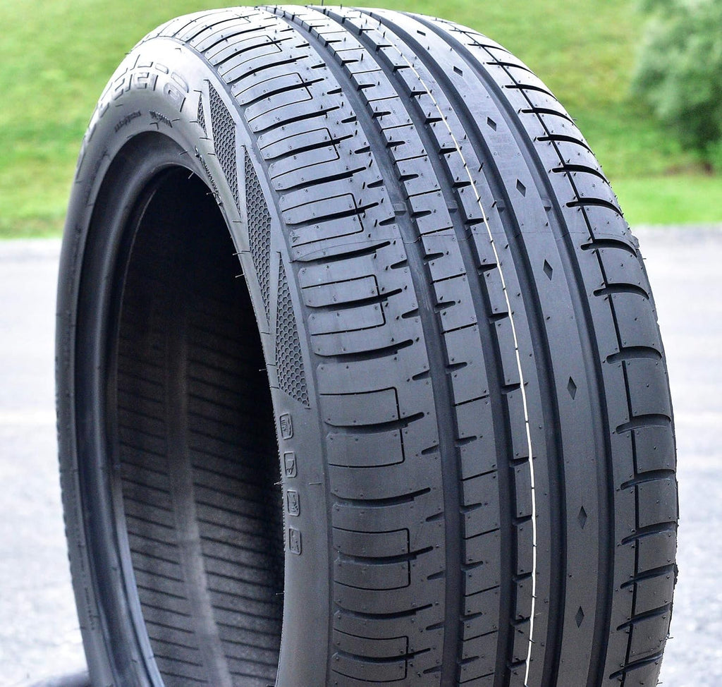 225/45R19 96W Tire X922