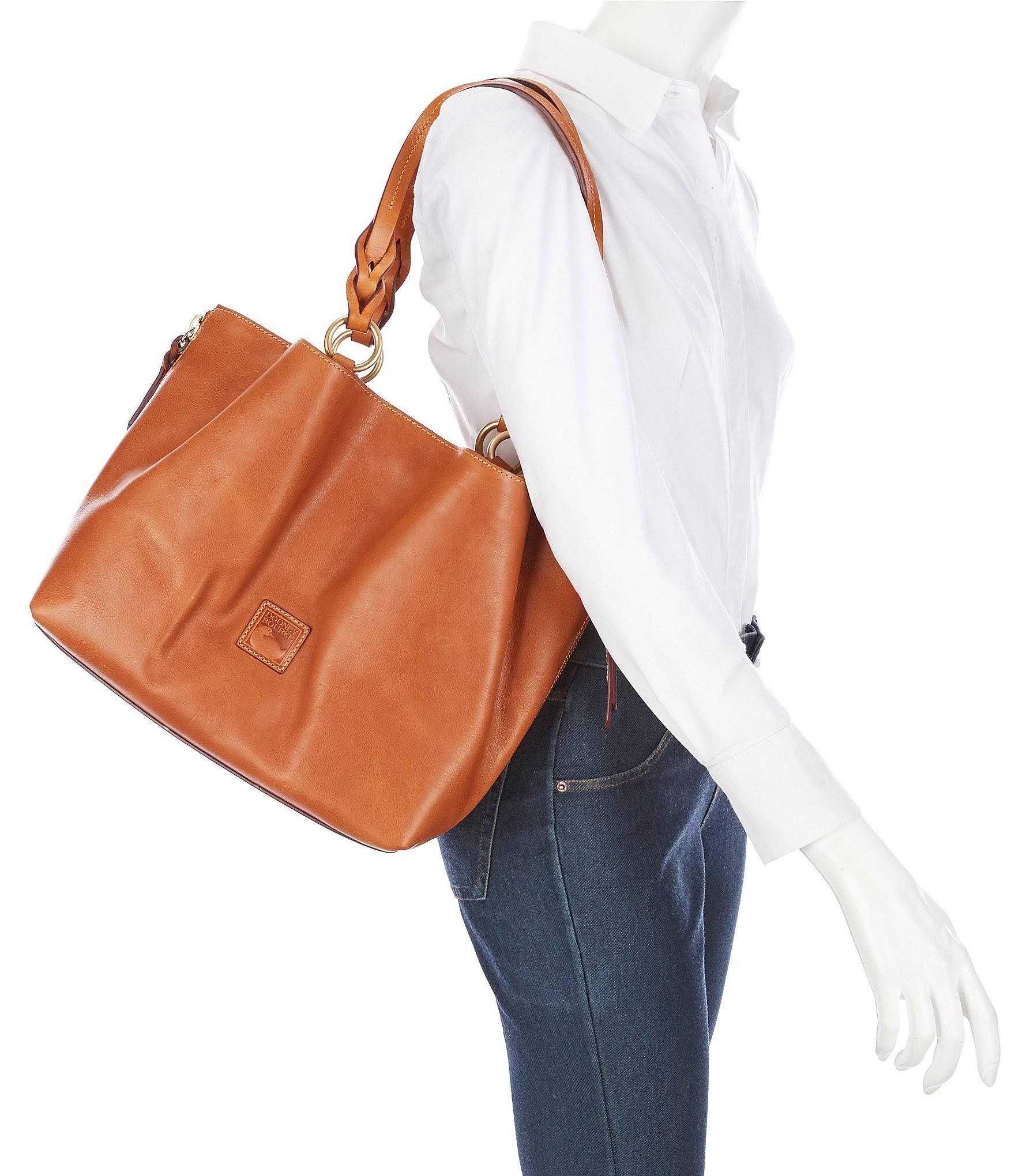 Large Zip Florentine Leather Black Bag O66971