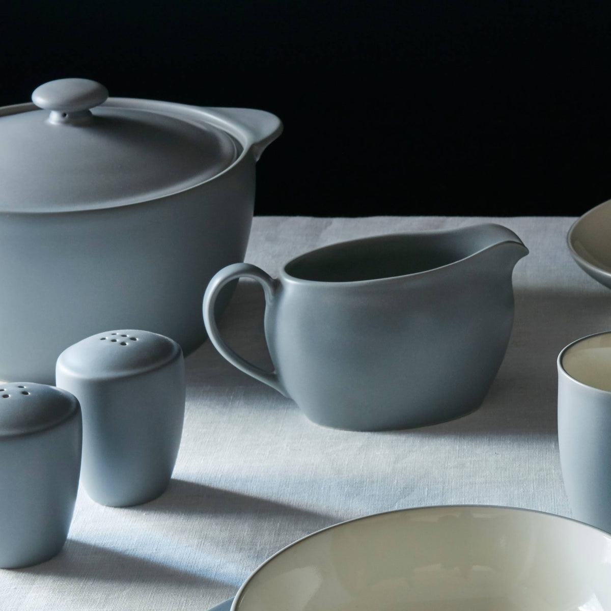 Slate Covered Casserole I622