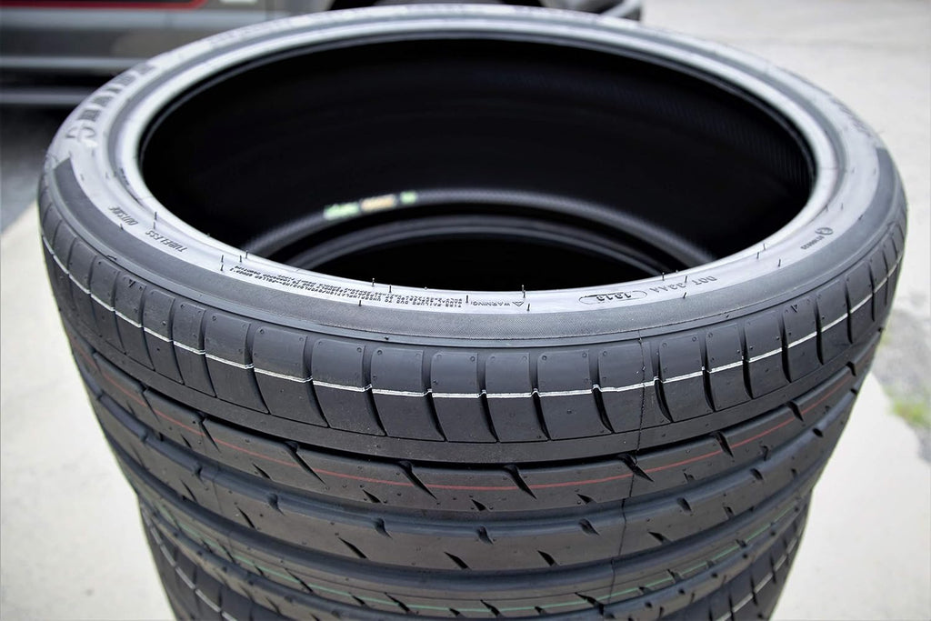 215/35R19 High Performance Radial Tire F1020